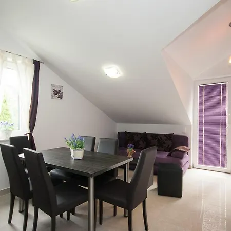 Luxurioese Ferienwohnung 600 Meter Zum Strand Apartment