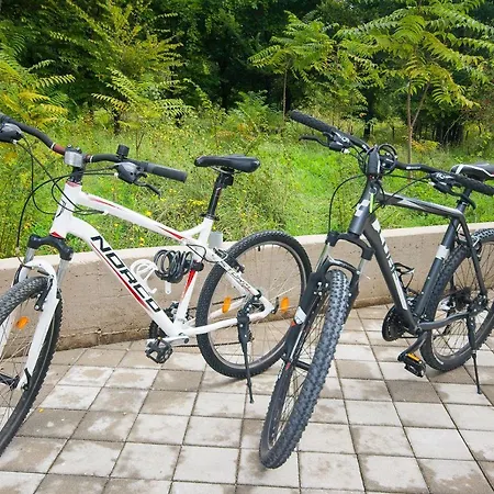 Luxurioese Ferienwohnung 600 Meter Zum Strand * Baška