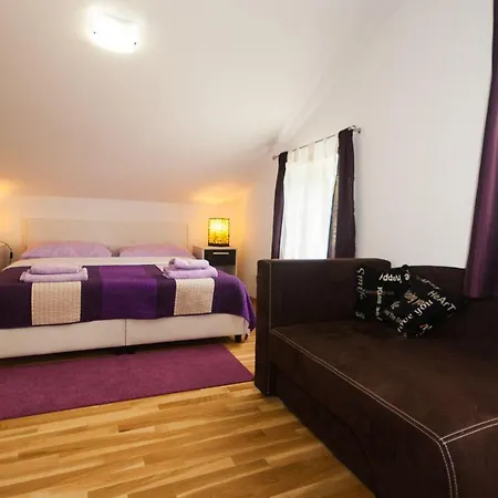 Luxurioese Ferienwohnung 600 Meter Zum Strand Apartment
